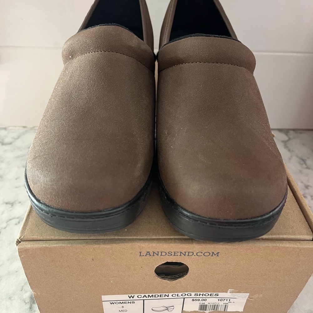 Lands End Closed Clogs. Size 8/EU 39 Brown Suede